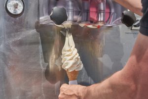 Wybieramy najlepszą maszynę do lodów